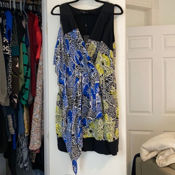 BCBGMaxAzria Dresses & Skirts - NWT BCBG summer dress